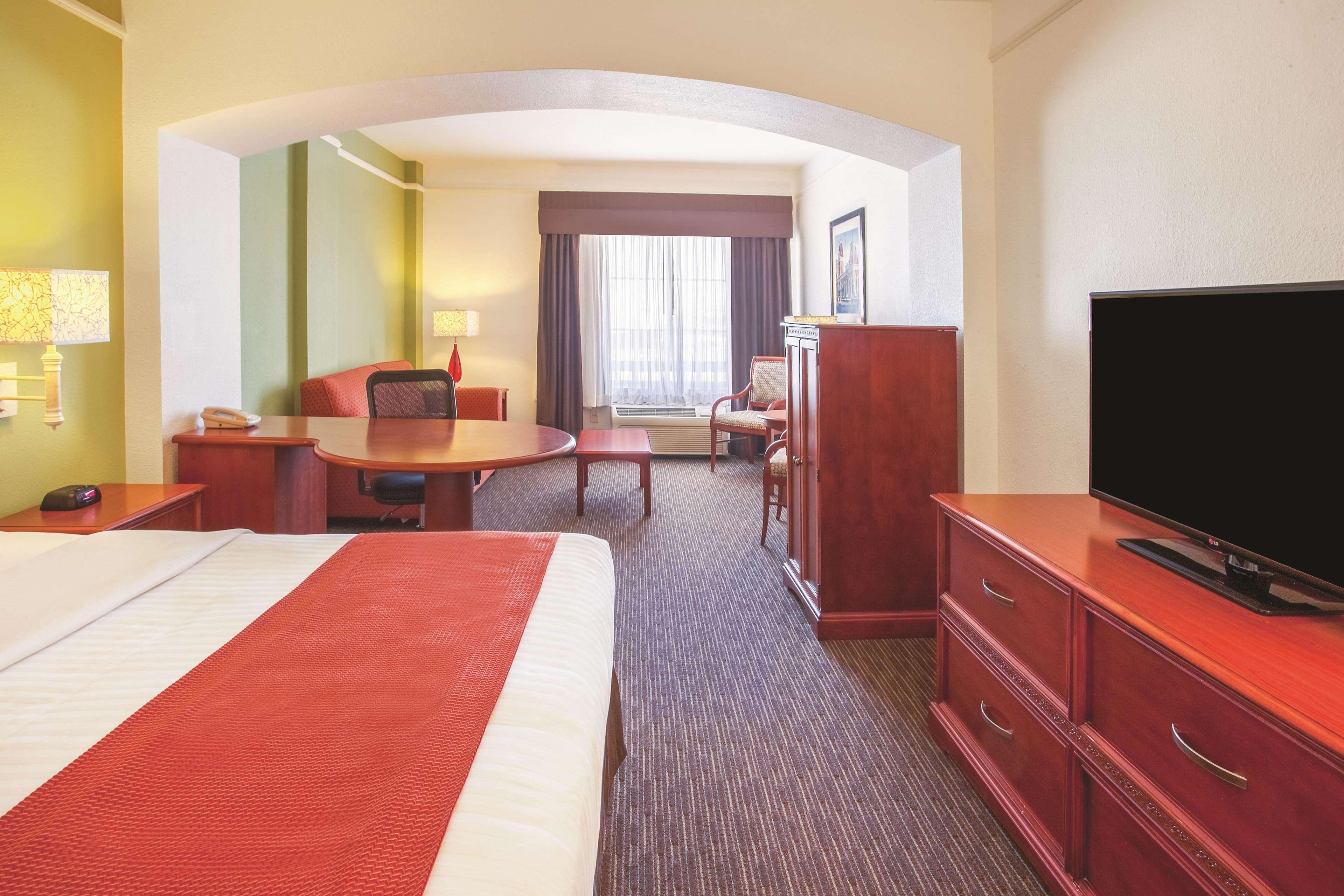 Hotel La Quinta By Wyndham Cd Juarez Near Us Consulate Esterno foto